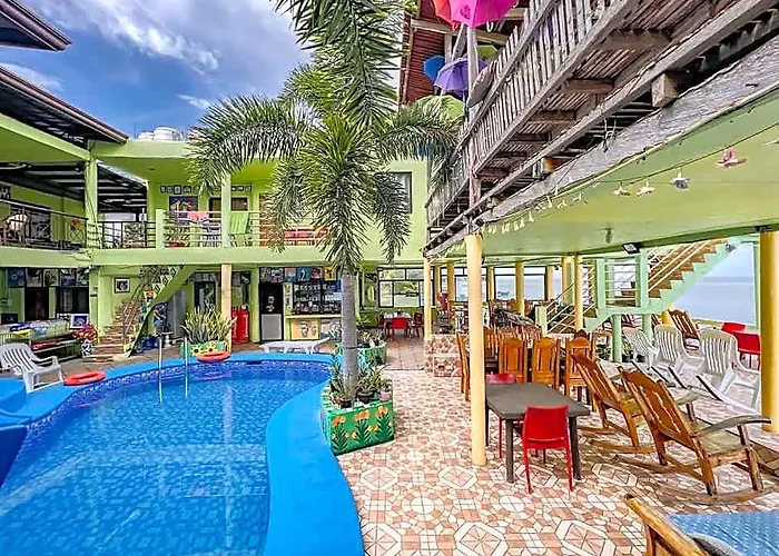 Resort Sascha's 3*